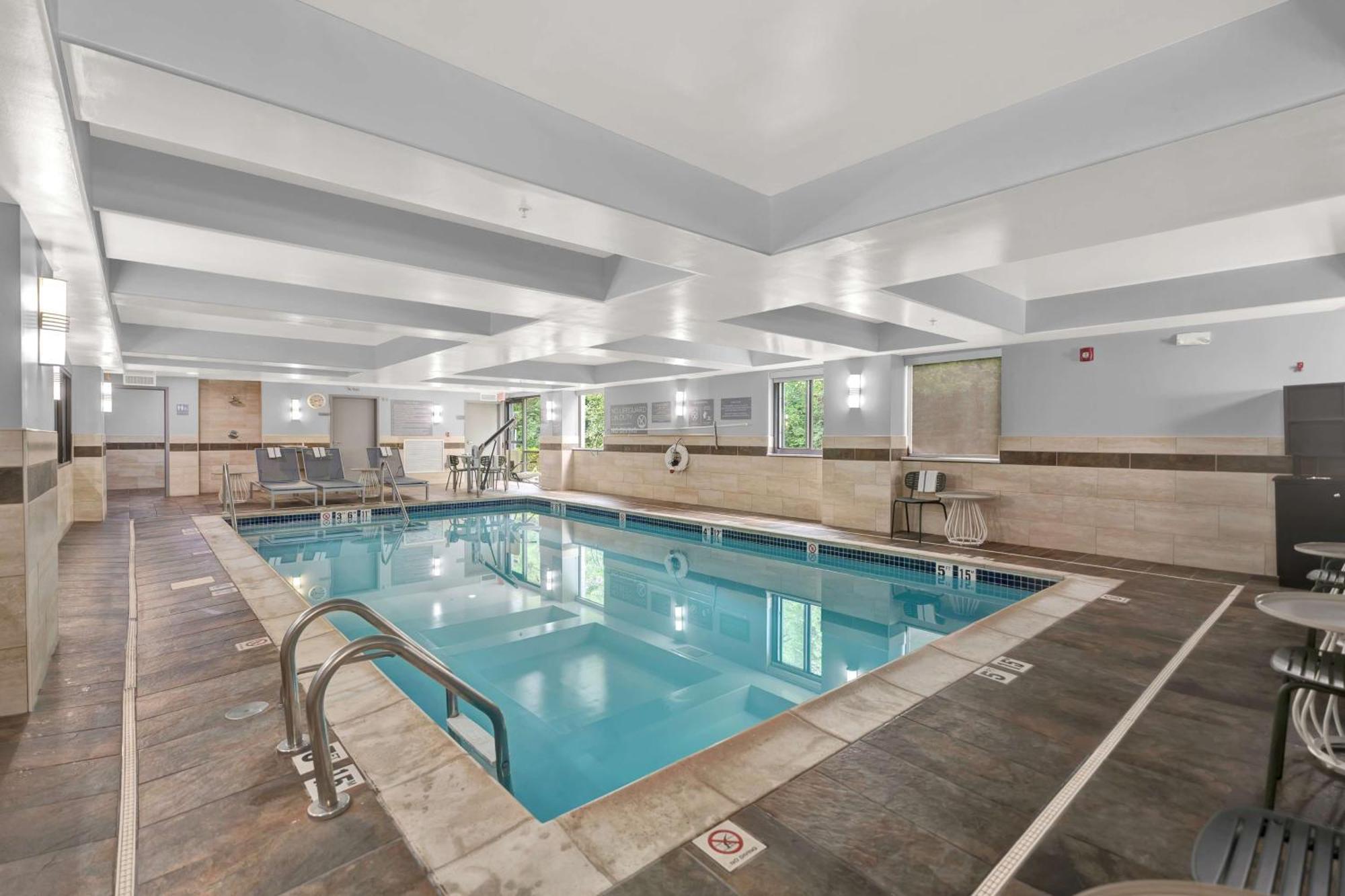 Spark By Hilton Plymouth Εξωτερικό φωτογραφία