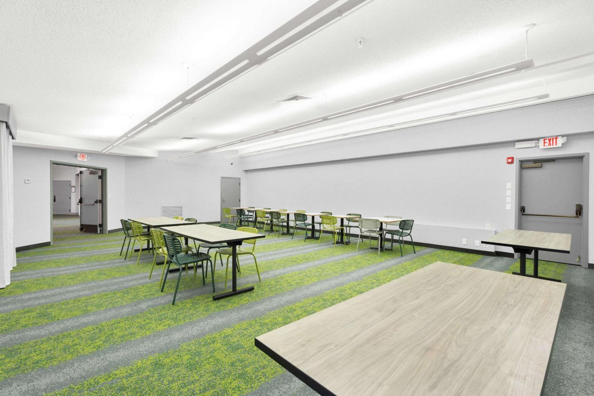 Spark By Hilton Plymouth Εξωτερικό φωτογραφία