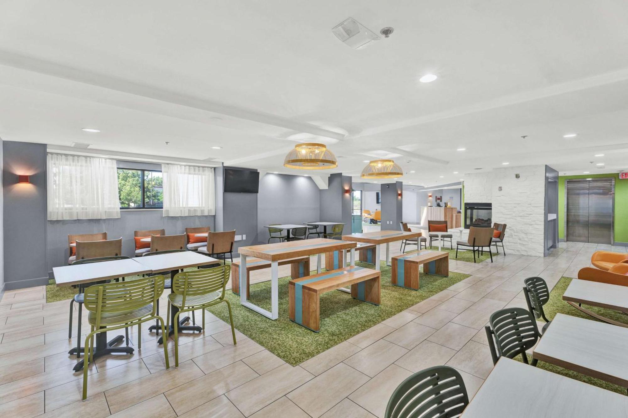 Spark By Hilton Plymouth Εξωτερικό φωτογραφία