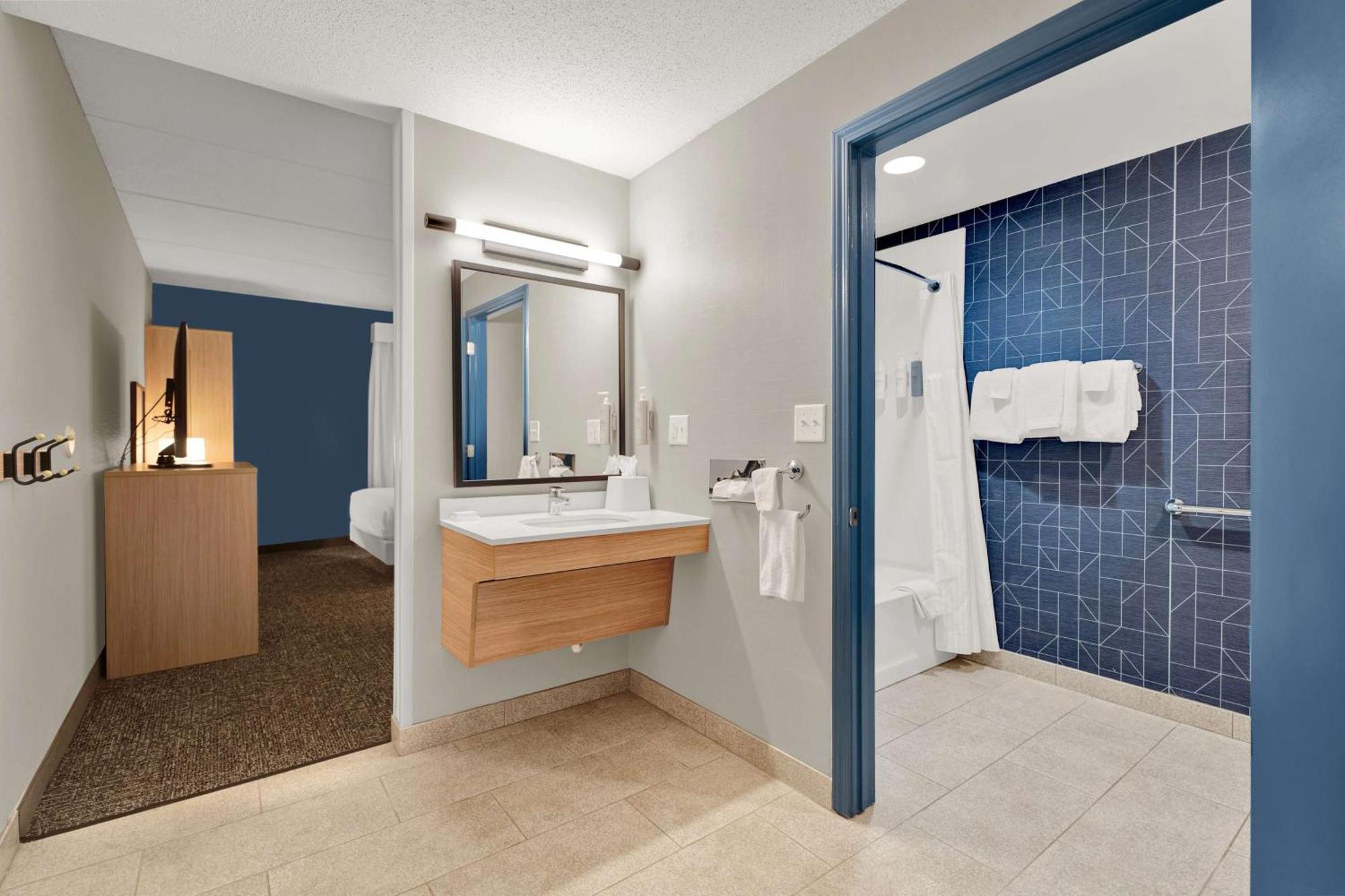 Spark By Hilton Plymouth Εξωτερικό φωτογραφία