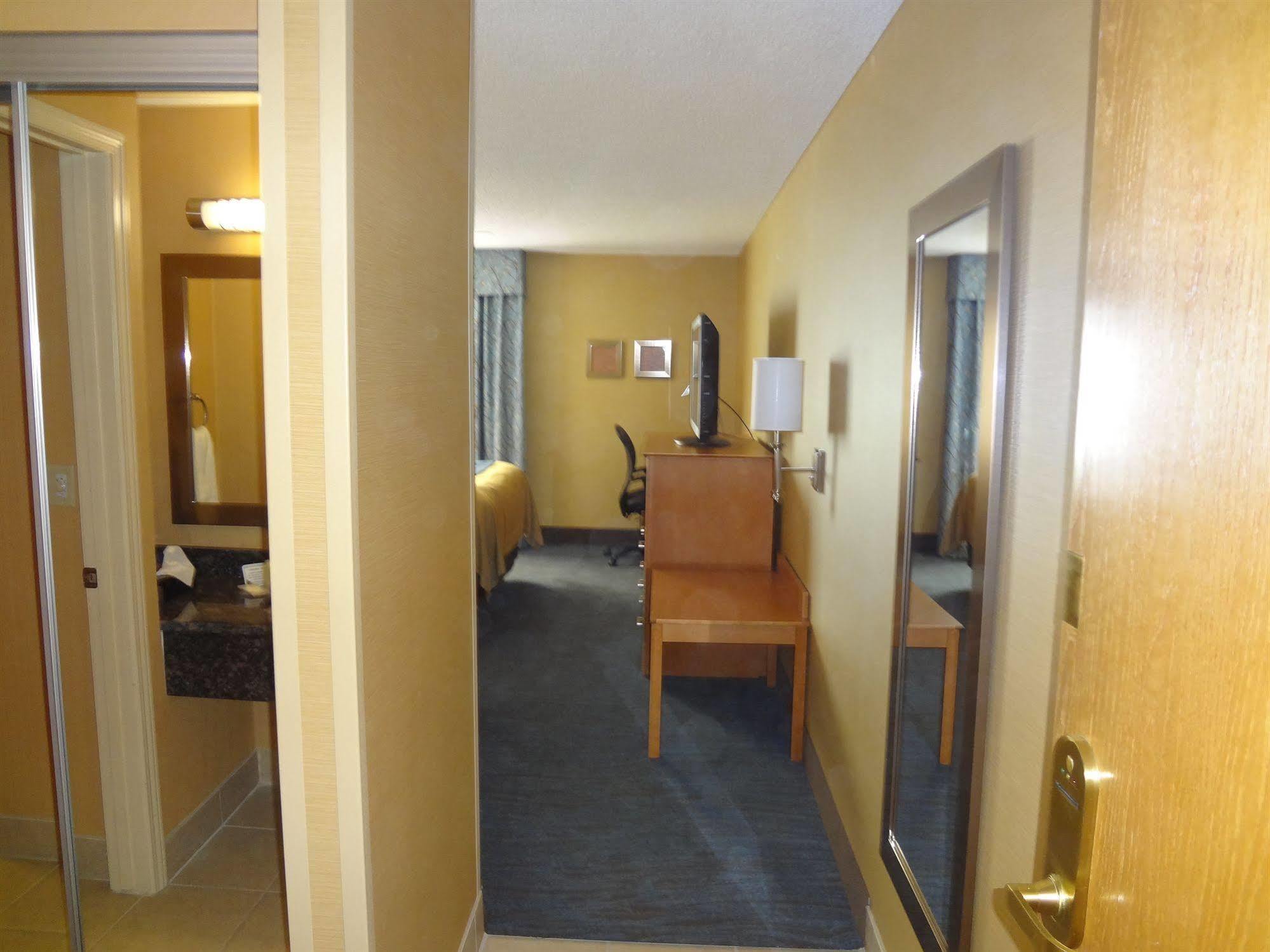 Spark By Hilton Plymouth Εξωτερικό φωτογραφία